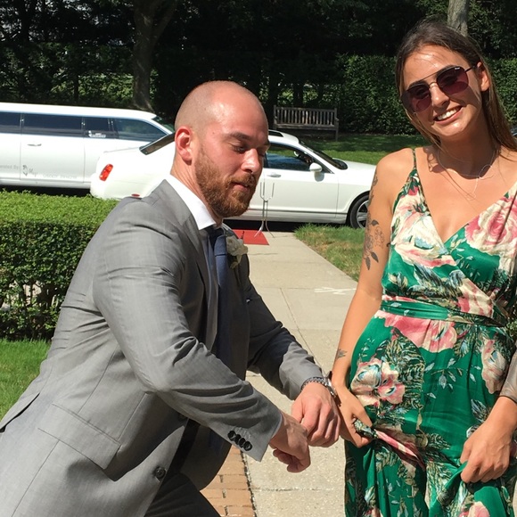 Meet your Posher, Christina - Picture 4 of 4